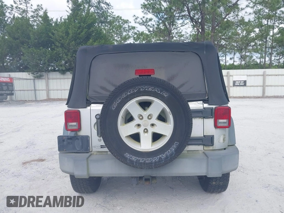 2008 Jeep Wrangler X with VIN 1J4FA24168L652177, listed as a IAAI auction lot 42284529 with 171,141 mi miles and . Bid and sale history available at DreamBid. Image 16.