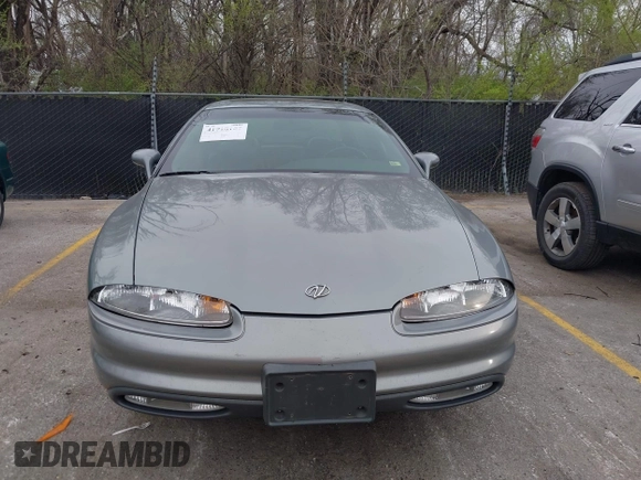1995 Oldsmobile Aurora with VIN 1G3GR52C2S4100055, listed as a IAAI auction lot 41918157 with 106,329 mi miles and . Bid and sale history available at DreamBid. Image 6.