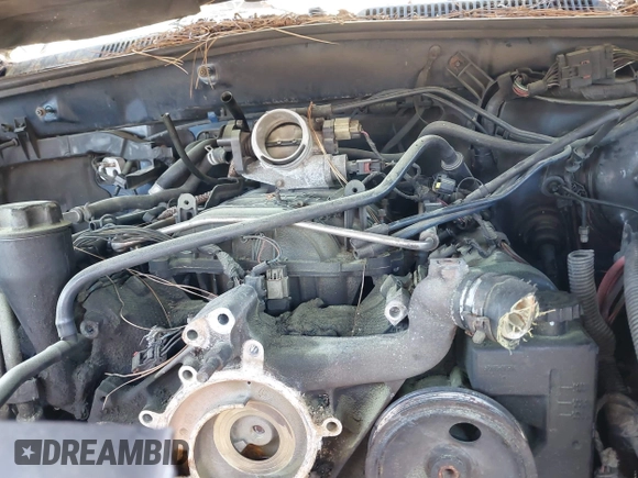 2004 Jeep Liberty Sport with VIN 1J4GL48K44W303606, listed as a IAAI auction lot 41895990 with 145,765 mi miles. Bid and sale history available at carsss.com. Image 10.