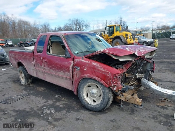 2000 Ford F-150 XL with VIN 1FTRX18W8YNB08110, listed as a IAAI auction lot 41701007 with 92,783 mi miles. Bid and sale history available at carsss.com. Image 1.