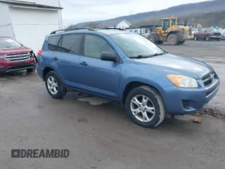 2009 Toyota RAV4 with VIN JTMBF33V09D002207, listed as a IAAI auction lot 42004330 with 198,282 mi miles. Bid and sale history available at carsss.com. Image 1.
