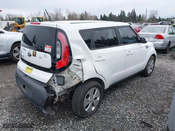 2016 Kia Soul with VIN KNDJN2A20G7343300, listed as a IAAI auction lot 41827212 with NaN miles. Bid and sale history available at carsss.com. Image 4.