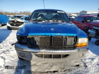 1999 Dodge Dakota SLT with VIN 1B7GL22X8XS205964, listed as a Copart auction lot 41640745 with 176,380 mi miles and Non Repairable. Bid and sale history available at carsss.com. Image 5.