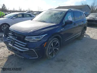2022 Volkswagen Tiguan SEL R-Line with VIN 3VV4B7AX6NM050942, listed as a IAAI auction lot 41067353 with 38,634 mi miles. Bid and sale history available at carsss.com. Image 17.