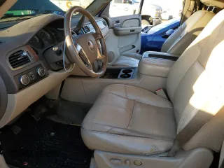 2007 GMC Yukon SLE with VIN 1GKFK13027R213094, listed as a Copart auction lot 84669324 with 0 mi miles and Salvage Title. Bid and sale history available at carsss.com. Image 7.