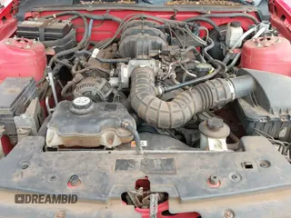 2009 Ford Mustang z VIN 1ZVHT84N295118580, wystawiony jako IAAI lot #41378847 z przebiegiem 95 813 mil mil oraz . Historia ofert i sprzedaży dostępna na DreamBid. Obrazek 13.
