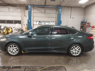2016 Ford Fusion SE with VIN 1FA6P0H7XG5100150, listed as a IAAI auction lot 41698355 with 175,809 mi miles. Bid and sale history available at carsss.com. Image 14.