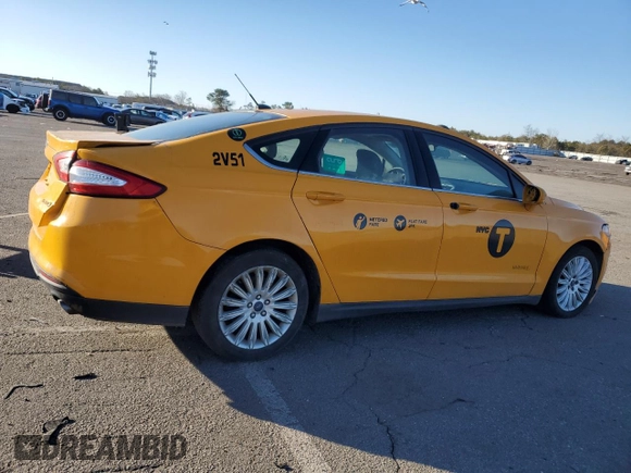 2015 Ford Fusion S Hybrid with VIN 3FA6P0UUXFR140915, listed as a Copart auction lot 45393535 with 258,208 mi miles and Clean Title. Bid and sale history available at carsss.com. Image 3.