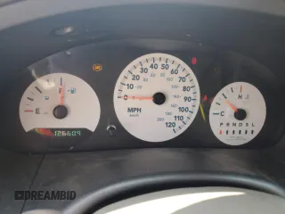 2005 Dodge Caravan SE с VIN 2D4GP24RX5R360598, выставлен на аукционе Copart как лот 60288075 с пробегом 126 609 миль миль и На запчасти • Non repairable. История ставок и продаж доступна на DreamBid. Изображение 9.