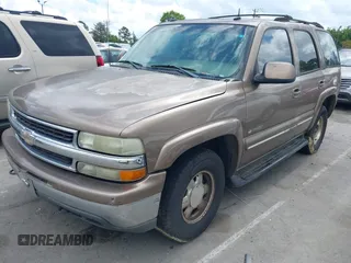 2003 Chevrolet Tahoe Z71 with VIN 1GNEK13Z43R155495, listed as a IAAI auction lot 42029728 with 393,493 mi miles. Bid and sale history available at carsss.com. Image 2.