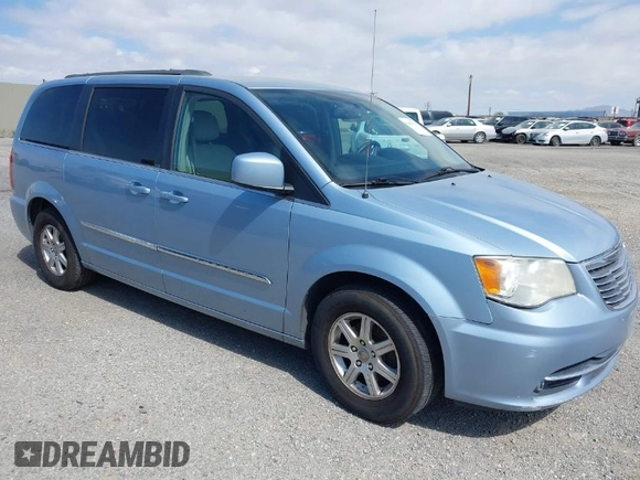 2013 Chrysler Town & Country Touring with VIN 2C4RC1BG6DR577044, listed as a IAAI auction lot 42081733 with 177,840 mi miles. Bid and sale history available at carsss.com. Image 1.