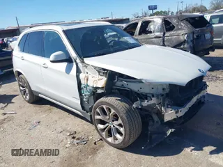 2017 BMW X5 sDrive35i with VIN 5UXKR2C38H0U21801, listed as a IAAI auction lot 41732946 with 195,822 mi miles. Bid and sale history available at carsss.com. Image 1.