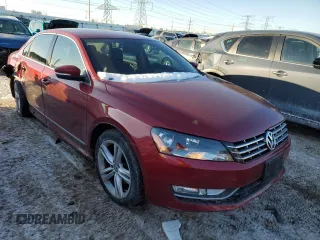 2015 Volkswagen Passat SEL Premium z VIN 1VWCS7A32FC017881, wystawiony jako Copart lot #46234435 z przebiegiem 108 518 mil mil oraz Szkoda całkowita • Salvage title. Historia ofert i sprzedaży dostępna na DreamBid. Obrazek 4.