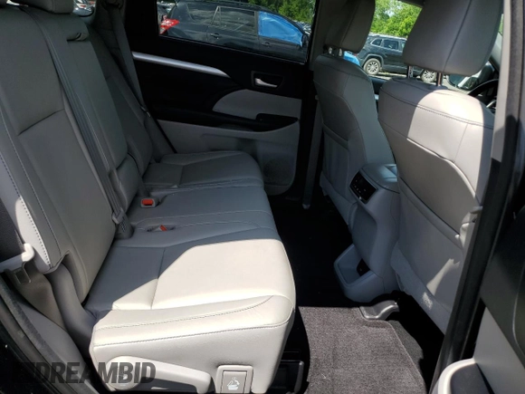 2018 Toyota Highlander Hybrid XLE with VIN 5TDJGRFH1JS038904, listed as a Copart auction lot 58176435 with 38,083 mi miles and Clean title. Bid and sale history available at DreamBid. Image 11.
