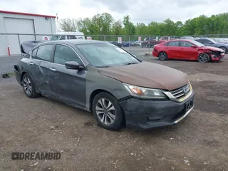 2013 Honda Accord LX z VIN 1HGCR2F33DA005839, wystawiony jako IAAI lot #42255181 z przebiegiem 133 733 mil mil oraz . Historia ofert i sprzedaży dostępna na DreamBid. Obrazek 1.