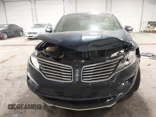 2015 Lincoln MKC with VIN 5LMTJ2AH0FUJ28744, listed as a IAAI auction lot 41888775 with 145,872 mi miles. Bid and sale history available at carsss.com. Image 6.