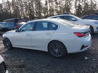 2019 BMW 3 Series 330i xDrive with VIN WBA5R7C51KFH13436, listed as a IAAI auction lot 41674961 with 40,672 mi miles. Bid and sale history available at carsss.com. Image 15.