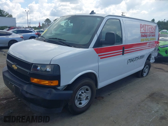 2022 Chevrolet Express Cargo Van with VIN 1GCWGAFP8N1281210, listed as a IAAI auction lot 40402854 with 25,280 mi miles. Bid and sale history available at carsss.com. Image 17.