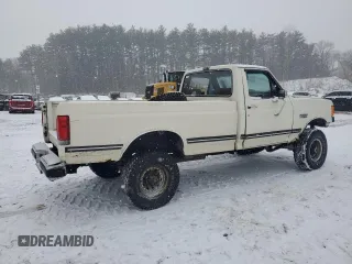 1989 Ford F-250 with VIN 1FTHF26H1KLA36131, listed as a Copart auction lot 44291385 with 85,183 mi miles and Clean Title. Bid and sale history available at carsss.com. Image 3.