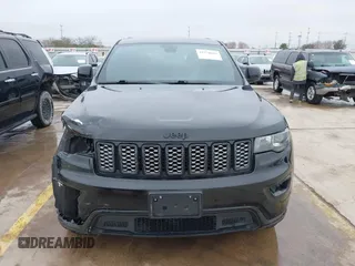 2018 Jeep Grand Cherokee Altitude with VIN 1C4RJEAG5JC216617, listed as a IAAI auction lot 41226061 with 109,166 mi miles. Bid and sale history available at carsss.com. Image 13.