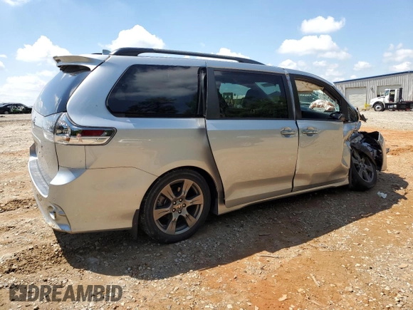 2020 Toyota Sienna SE with VIN 5TDXZ3DC8LS059454, listed as a Copart auction lot 51677934 with 31,414 mi miles and Salvage Title. Bid and sale history available at carsss.com. Image 3.