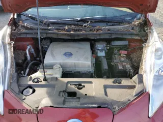 2015 Nissan LEAF SV with VIN 1N4AZ0CP7FC311909, listed as a Copart auction lot 39358473 with 84,576 mi miles. Bid and sale history available at carsss.com. Image 11.