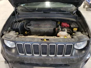 2020 Jeep Renegade Latitude with VIN ZACNJBBB1LPL47605, listed as a Copart auction lot 43620815 with 118,283 mi miles and Salvage Title. Bid and sale history available at carsss.com. Image 12.