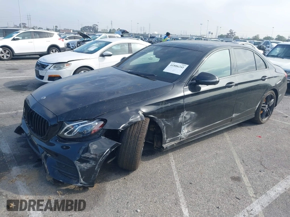 2019 Mercedes-Benz E-Class E 300 with VIN WDDZF4JB0KA600484, listed as a IAAI auction lot 41806241 with 43,038 mi miles. Bid and sale history available at carsss.com. Image 16.