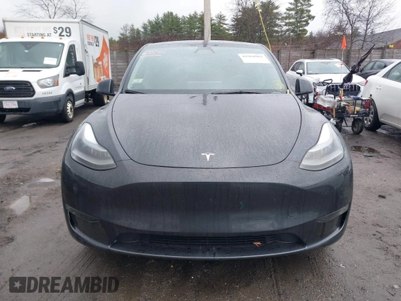 2024 Tesla Model Y Long Range z VIN 7SAYGDEE2RA244595, wystawiony jako IAAI lot #41964965 z przebiegiem 14 804 mil mil oraz . Historia ofert i sprzedaży dostępna na DreamBid. Obrazek 13.