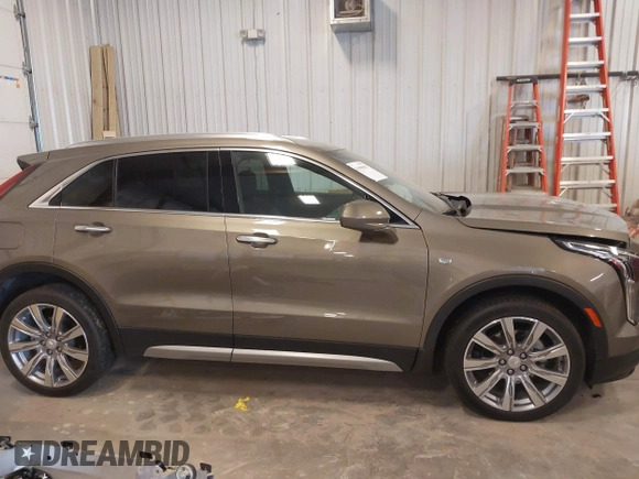 2020 Cadillac XT4 AWD Premium Luxury with VIN 1GYFZDR44LF068018, listed as a IAAI auction lot 41990967 with 11,800 mi miles and . Bid and sale history available at DreamBid. Image 13.
