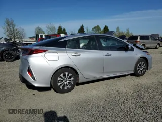 2022 Toyota Prius LE with VIN JTDKAMFPXN3200469, listed as a Copart auction lot 52983085 with 25,714 mi miles and Salvage Title. Bid and sale history available at DreamBid. Image 3.
