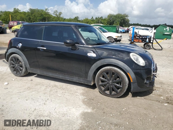 2016 MINI Hardtop S z VIN WMWXP7C50G3B33554, wystawiony jako Copart lot #66163155 z przebiegiem 95 387 mil mil oraz Szkoda całkowita • Salvage title. Historia ofert i sprzedaży dostępna na DreamBid. Obrazek 4.