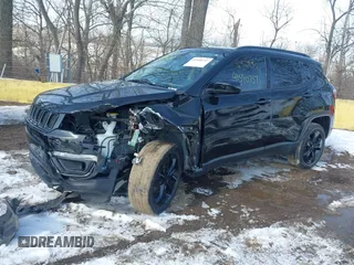2018 Jeep Compass Latitude with VIN 3C4NJDBB8JT394845, listed as a IAAI auction lot 41590737 with 49,000 mi miles. Bid and sale history available at carsss.com. Image 2.