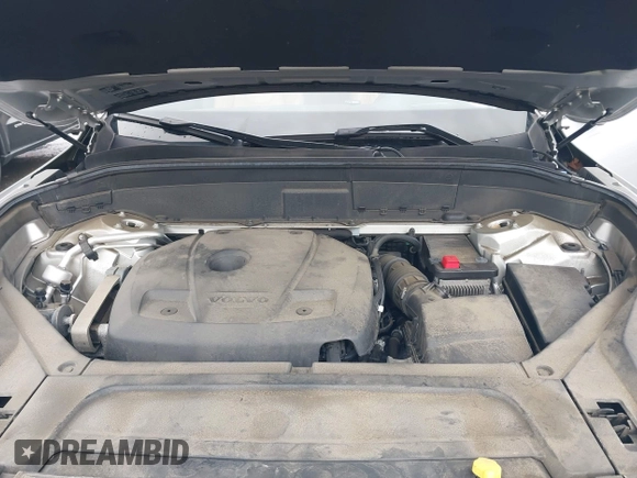 2018 Volvo XC90 Momentum with VIN YV4A22PK0J1337228, listed as a IAAI auction lot 41967308 with 128,207 mi miles. Bid and sale history available at carsss.com. Image 10.