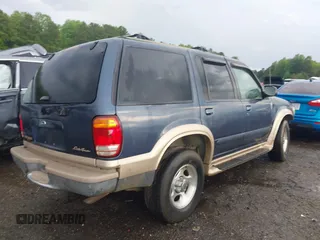2000 Ford Explorer Eddie Bauer with VIN 1FMZU64E5YUB81536, listed as a IAAI auction lot 42270655 with 375,868 mi miles and . Bid and sale history available at DreamBid. Image 4.
