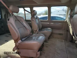 2002 GMC Savana z VIN 1GKFG65R821119268, wystawiony jako Copart lot #87106944 z przebiegiem 196 071 mil mil oraz Szkoda całkowita • Salvage title. Historia ofert i sprzedaży dostępna na DreamBid. Obrazek 11.