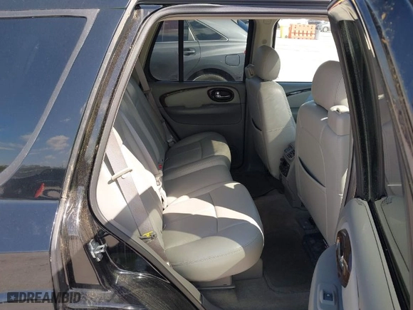2006 Buick Rainier CXL with VIN 5GAET13M762166418, listed as a IAAI auction lot 41982063 with 1 mi miles. Bid and sale history available at carsss.com. Image 8.