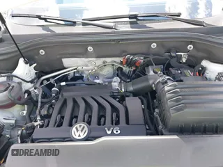 2019 Volkswagen Atlas SEL with VIN 1V2MR2CA7KC557754, listed as a IAAI auction lot 42264080 with 20,412 mi miles and . Bid and sale history available at DreamBid. Image 10.