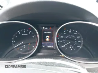 2017 Hyundai Santa Fe Ultimate z VIN 5XYZW4LA9HG416653, wystawiony jako IAAI lot #42350652 z przebiegiem 122 000 mil mil oraz . Historia ofert i sprzedaży dostępna na DreamBid. Obrazek 7.