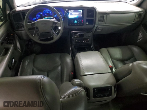 2006 GMC Sierra Denali z VIN 2GTEK63N661185470, wystawiony jako Copart lot #85517684 z przebiegiem 154 457 mil mil oraz Szkoda całkowita • Salvage title. Historia ofert i sprzedaży dostępna na DreamBid. Obrazek 8.