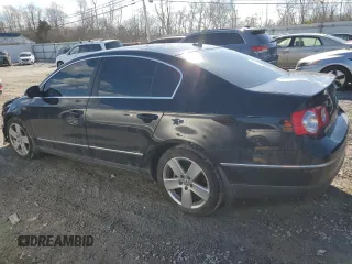2008 Volkswagen Passat Komfort z VIN WVWAK73C48E124087, wystawiony jako Copart lot #46674665 z przebiegiem 128 004 mil mil oraz Szkoda całkowita • Salvage title. Historia ofert i sprzedaży dostępna na DreamBid. Obrazek 2.