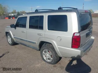 2007 Jeep Commander Sport with VIN 1J8HG48P07C671600, listed as a IAAI auction lot 42083367 with 220,113 mi miles. Bid and sale history available at carsss.com. Image 3.