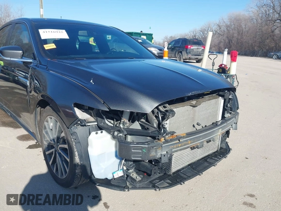 2017 Lincoln Continental with VIN 1LN6L9TP2H5606988, listed as a IAAI auction lot 41516925 with 114,189 mi miles and . Bid and sale history available at DreamBid. Image 6.