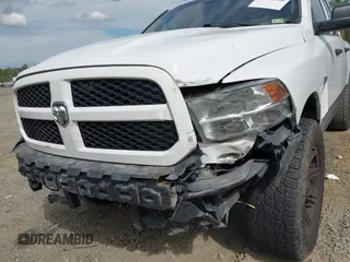 2015 Ram 1500 Express z VIN 1C6RR7KT0FS599158, wystawiony jako IAAI lot #42204986 z przebiegiem 113 478 mil mil oraz . Historia ofert i sprzedaży dostępna na DreamBid. Obrazek 6.