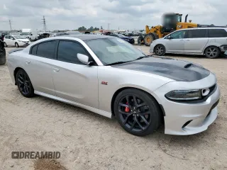 2020 Dodge Charger Scat Pack Widebody z VIN 2C3CDXGJ6LH175883, wystawiony jako Copart lot #59805515 z przebiegiem 27 322 mil mil oraz Czysty tytuł • Clean title. Historia ofert i sprzedaży dostępna na DreamBid. Obrazek 4.