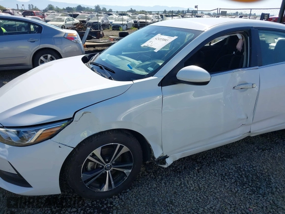 2022 Nissan Sentra SV z VIN 3N1AB8CV0NY244235, wystawiony jako IAAI lot #42453885 z przebiegiem 46 533 mil mil oraz . Historia ofert i sprzedaży dostępna na DreamBid. Obrazek 6.