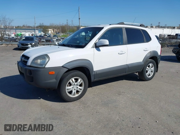 2006 Hyundai Tucson GLS with VIN KM8JN72D76U389540, listed as a IAAI auction lot 42050482 with 149,312 mi miles. Bid and sale history available at carsss.com. Image 16.