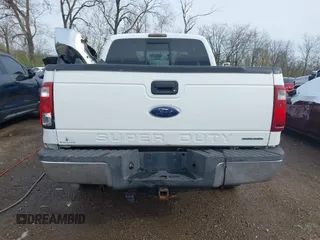 2008 Ford Super Duty F-250 SRW XL with VIN 1FTSX21518EC75966, listed as a IAAI auction lot 41958086 with 187,120 mi miles. Bid and sale history available at carsss.com. Image 17.