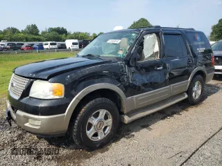 2003 Ford Expedition Eddie Bauer with VIN 1FMFU17L13LC25725, listed as a Copart auction lot 67483614 with 268,151 mi miles and Salvage Title. Bid and sale history available at carsss.com. Image 1.
