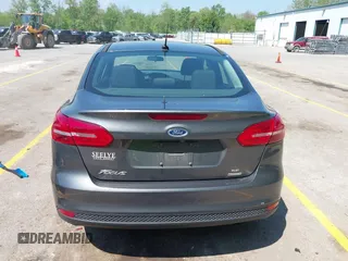 2017 Ford Focus SE с VIN 1FADP3FE2HL244170, выставлен на аукционе IAAI как лот 42281389 с пробегом 45 402 миль миль и . История ставок и продаж доступна на DreamBid. Изображение 17.